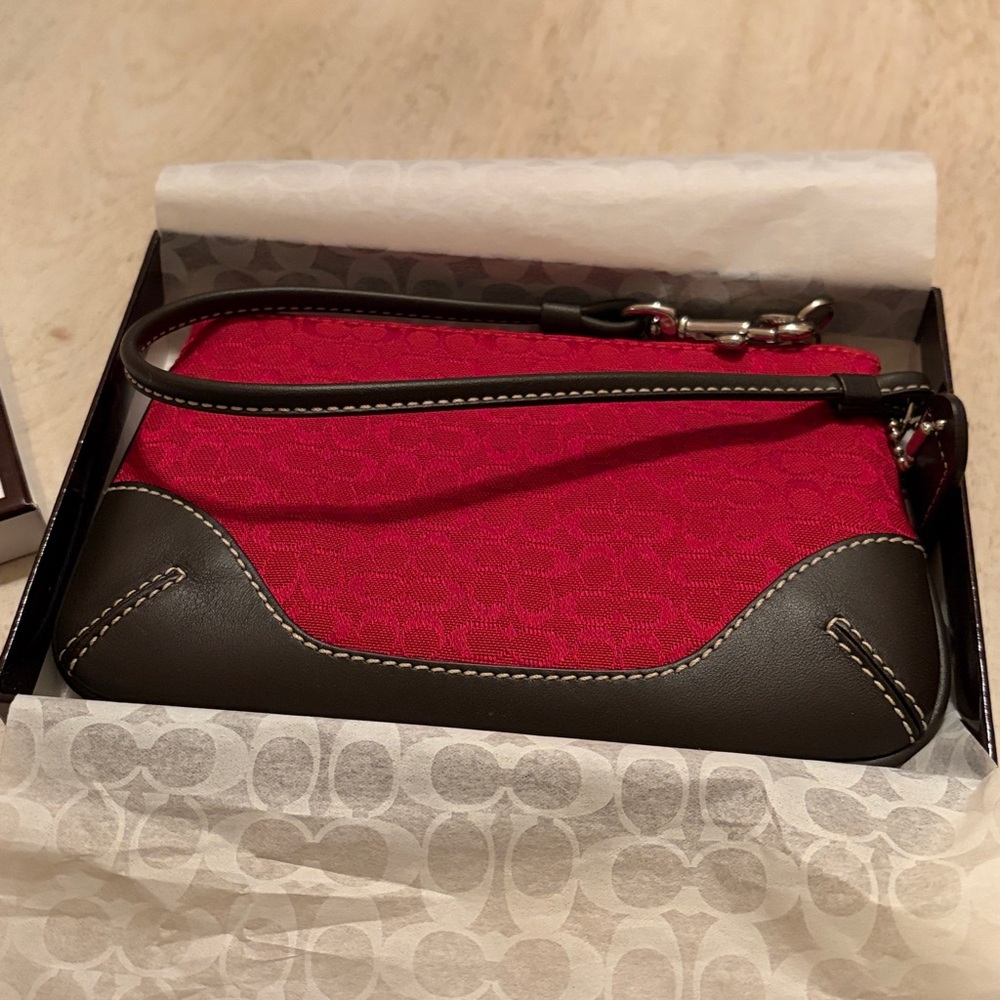 Vintage Coach Soho Wristlet - Picture 10 of 12